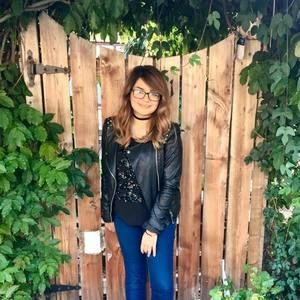 Meet your Posher, Mariana